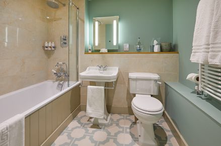 Childrey-Bathroom-439x290