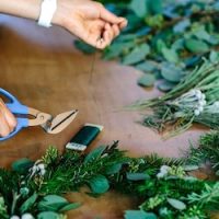 Wreath making square 250px